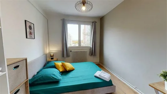 Rooms in Lyon - photo 2