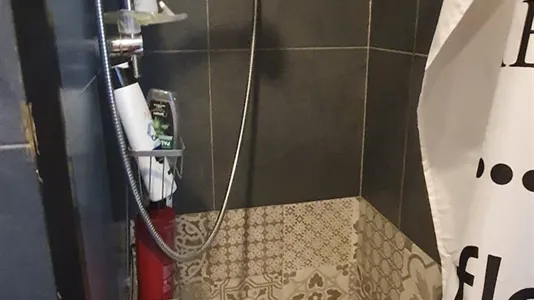 Rooms in Barcelona Eixample - photo 7