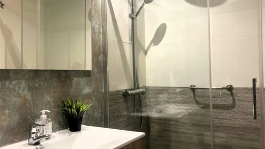 Rooms in Madrid Retiro - photo 5