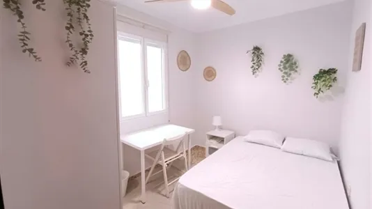 Rooms in Sevilla Casco Antiguo - photo 1