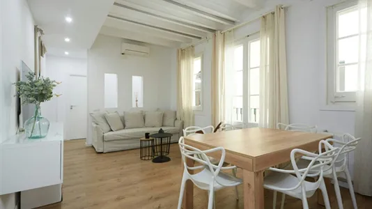 Apartments in Barcelona Ciutat Vella - photo 5
