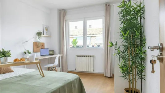 Rooms in Adaro - photo 2