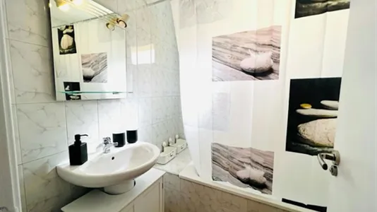 Rooms in Alcalá de Henares - photo 10