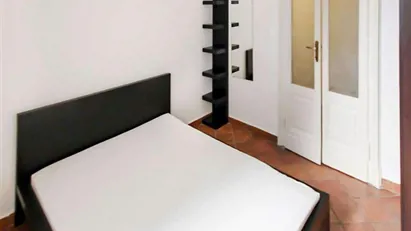 Room for rent in Milano Zona 4 - Vittoria, Forlanini, Milan
