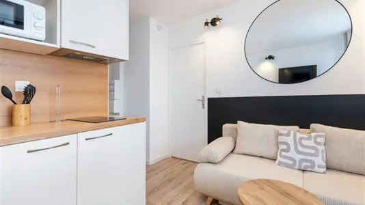 Apartments in Lyon - photo 5