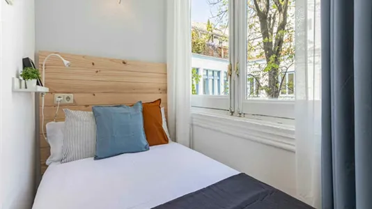 Rooms in Madrid Centro - photo 2