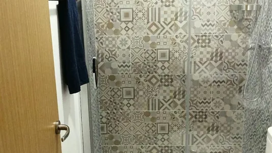 Rooms in Barcelona Ciutat Vella - photo 10