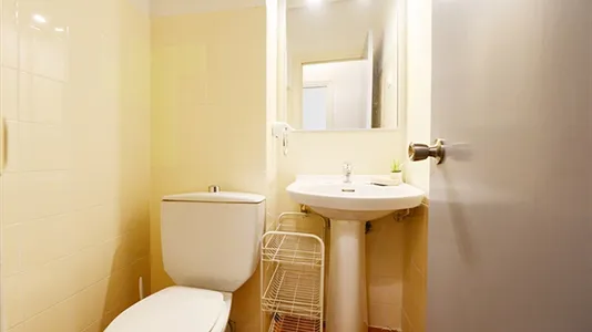 Rooms in Bilbao - photo 7