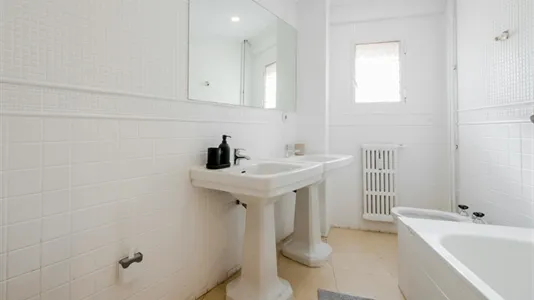 Rooms in Madrid Chamberí - photo 9