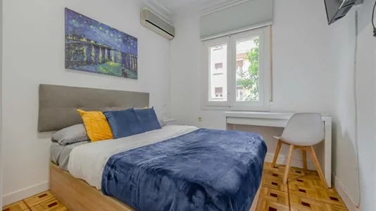 Rooms in Madrid Salamanca - photo 1