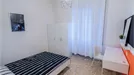 Room for rent, Florence, Toscana, &lt;span class=&quot;blurred street&quot; onclick=&quot;ProcessAdRequest(7733239)&quot;&gt;&lt;span class=&quot;hint&quot;&gt;See streetname&lt;/span&gt;[xxxxxxxxxxxxx]&lt;/span&gt;
