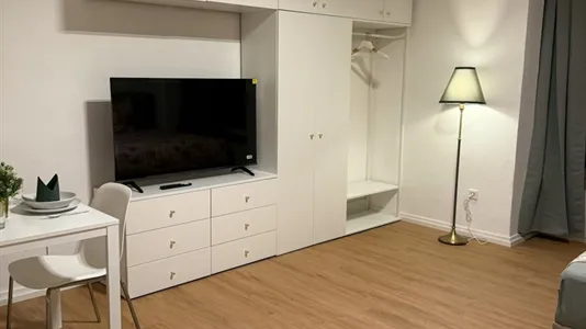 Apartments in Dusseldorf - photo 4