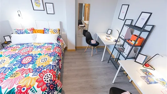 Rooms in Bilbao - photo 2