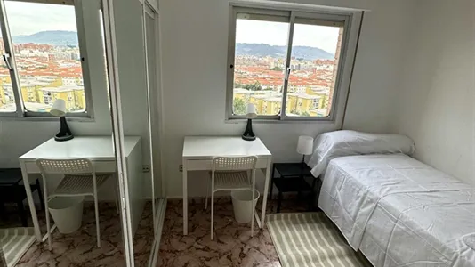 Rooms in Málaga - photo 5