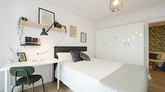 Rooms in Bilbao - photo 4