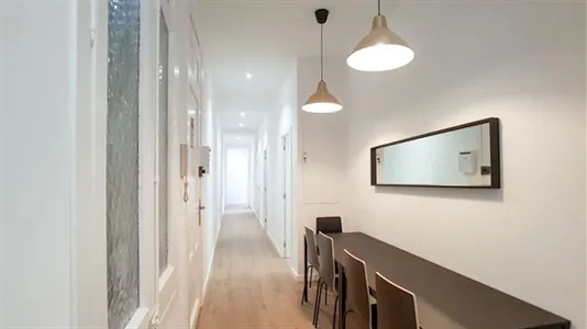Rooms in Barcelona Eixample - photo 10