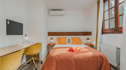 Rooms in Cerdanyola del Vallès - photo 2