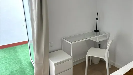 Rooms in el Camí de Vera - photo 6