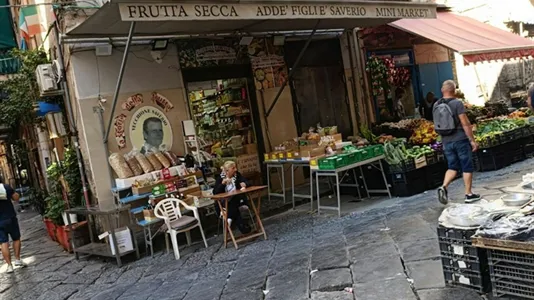 Rooms in Napoli Municipalità 4 - photo 5