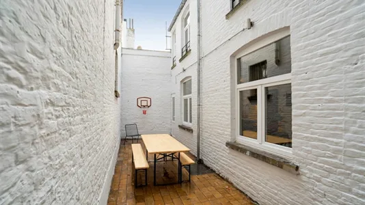 Rooms in Charleroi - photo 5