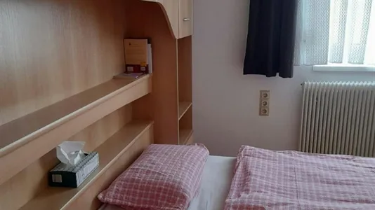 Houses in Mistelbach - photo 10