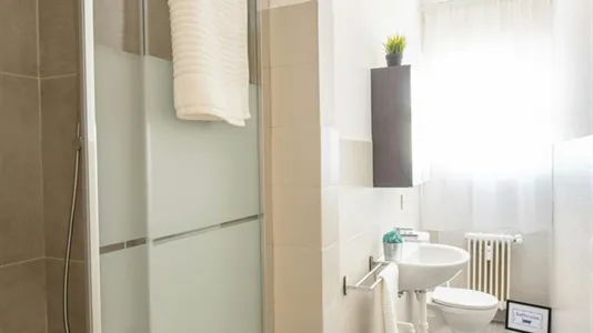 Rooms in Udine - photo 7