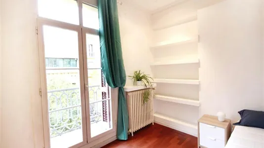 Rooms in Barcelona Eixample - photo 4