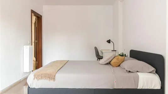 Rooms in Barcelona Eixample - photo 4