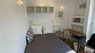 Apartment for rent, Paris 16éme arrondissement (North), Paris, &lt;span class=&quot;blurred street&quot; onclick=&quot;ProcessAdRequest(7725591)&quot;&gt;&lt;span class=&quot;hint&quot;&gt;See streetname&lt;/span&gt;[xxxxxxxxxxxxx]&lt;/span&gt;