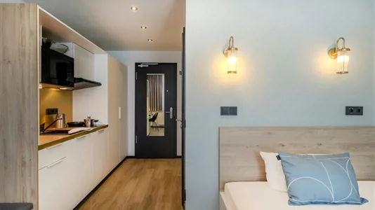 Apartments in Berlin Pankow - photo 1