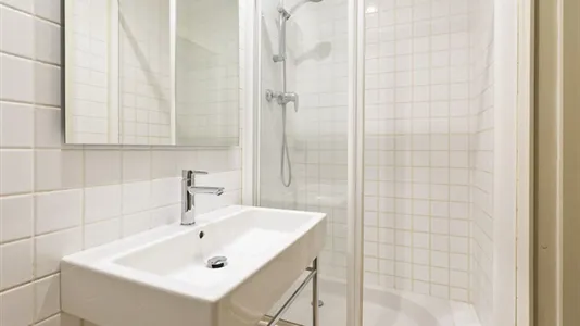 Apartments in Barcelona Ciutat Vella - photo 10