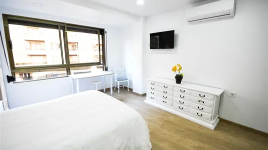 Apartments in Valencia Extramurs - photo 10