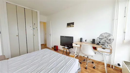 Rooms in La Rochelle - photo 3