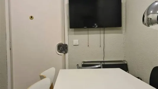 Rooms in Valencia Ciutat Vella - photo 10