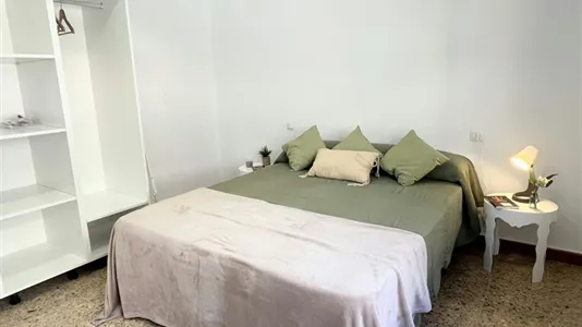 Rooms in Burjassot - photo 9
