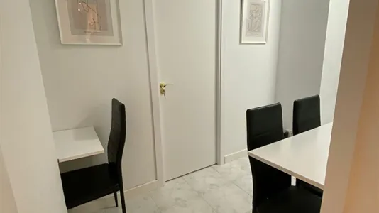 Rooms in Madrid Chamberí - photo 10