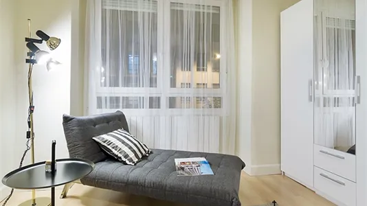 Rooms in Bilbao - photo 4