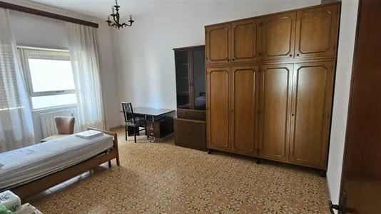 Rooms in Reggio di Calabria - photo 3