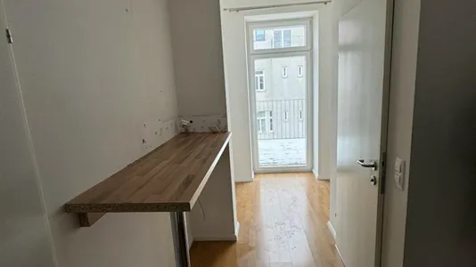 Apartments in Vienna Favoriten - photo 8