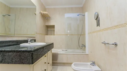 Rooms in Málaga - photo 5