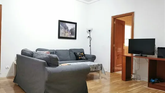 Rooms in Madrid Chamartín - photo 9