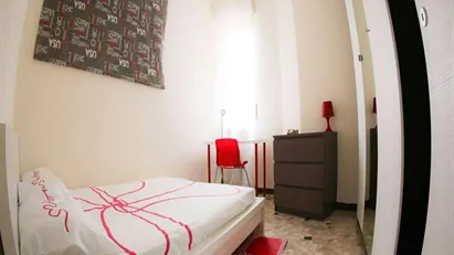 Room for rent in Milano Zona 6 - Barona, Lorenteggio, Milan