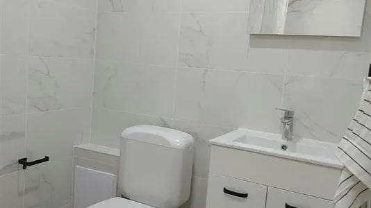 Rooms in Charleroi - photo 5