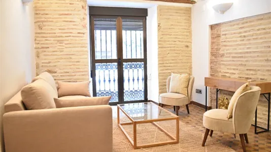 Apartments in Valencia Ciutat Vella - photo 3
