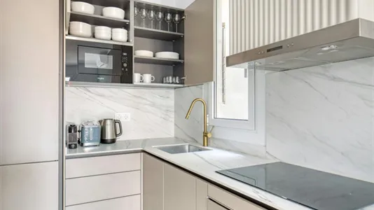 Apartments in Barcelona Eixample - photo 8