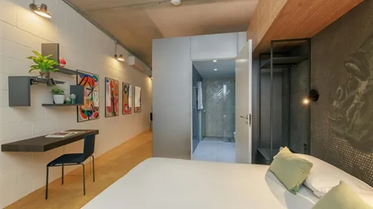 Apartments in Barcelona Ciutat Vella - photo 2