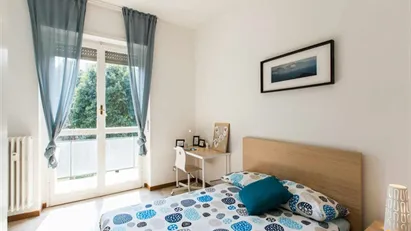 Room for rent in Buccinasco, Lombardia
