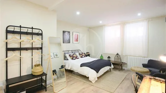 Apartments in Madrid Chamberí - photo 2