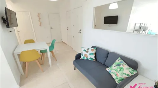 Rooms in Granada - photo 6