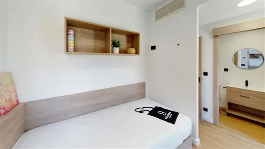 Rooms in Madrid Fuencarral-El Pardo - photo 2